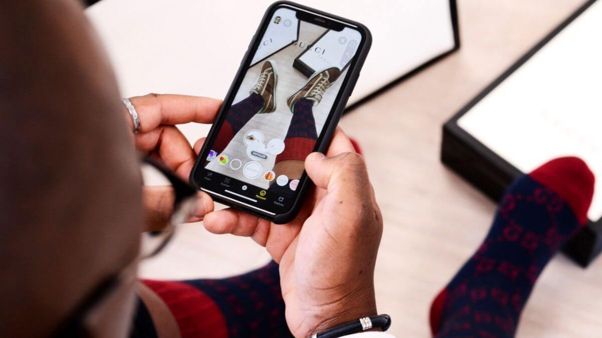Gucci introduces virtual try-on app
