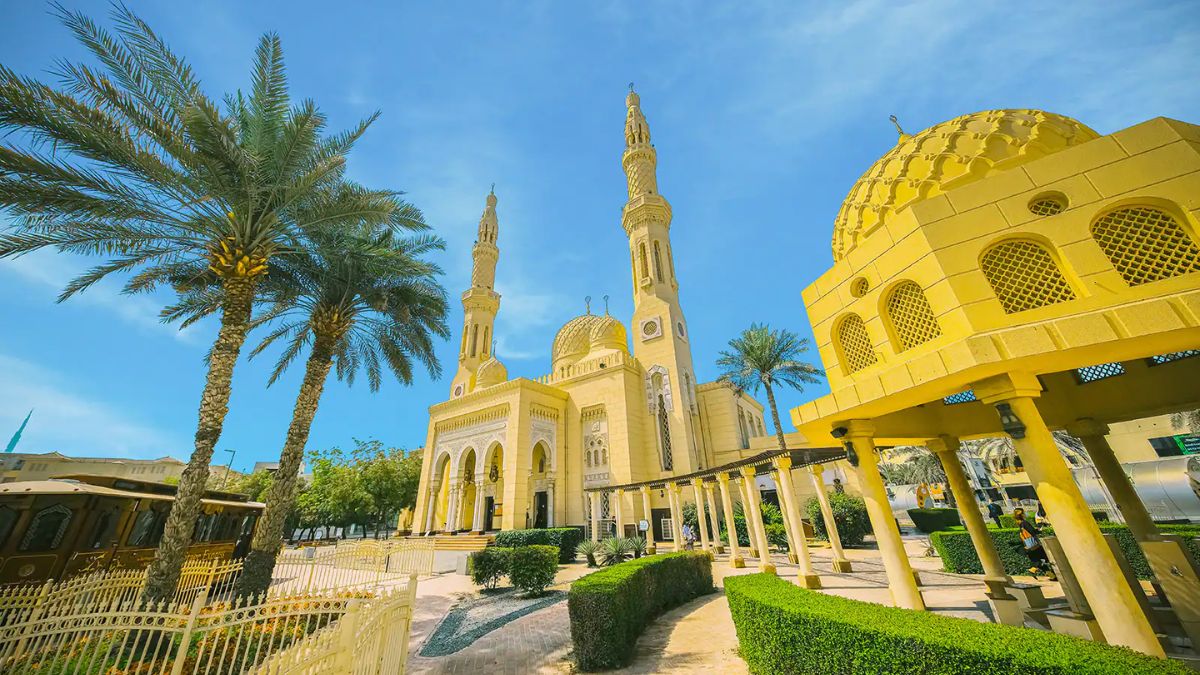  Jumeirah Mosque