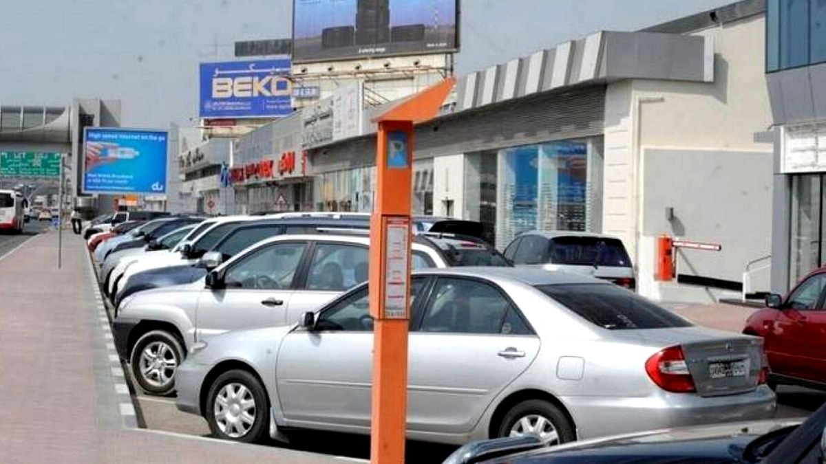 parking on Dubai