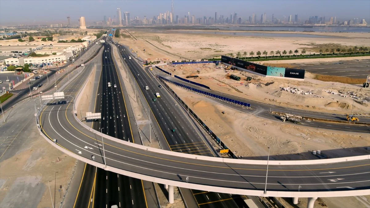 Dubai RTA Opens New Flyover Connecting Ras Al Khor And Nad Al Hamar