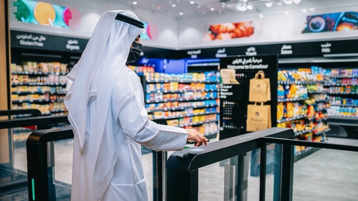 UAE New Payment Tech In Carrefour Allows Shoppers To Pay With Their Faces