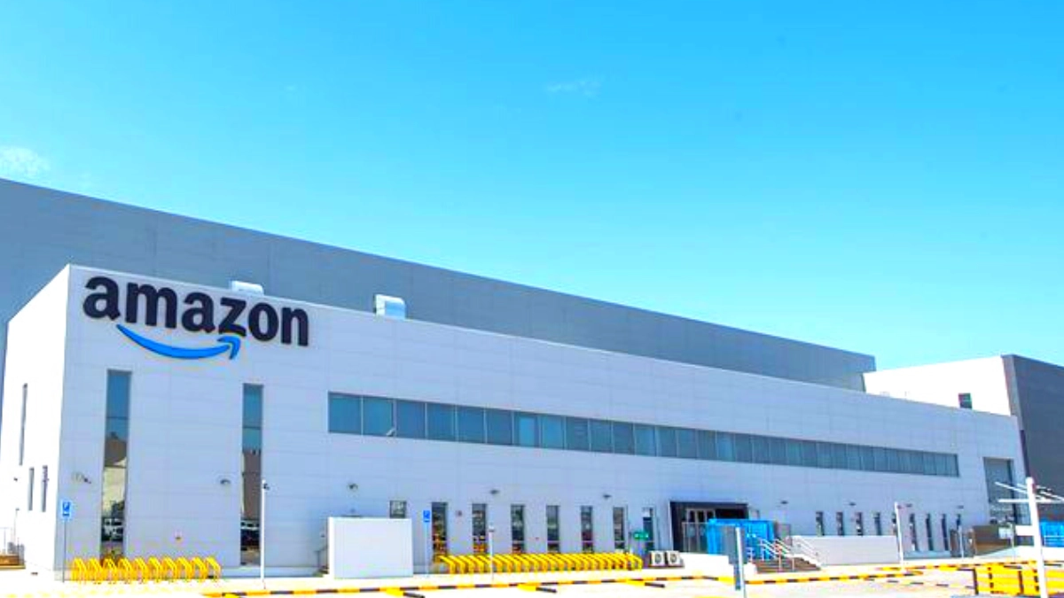Three Kilometers Of Transportation Equipment Inside Amazon's New Dubai South Fulfillment Center