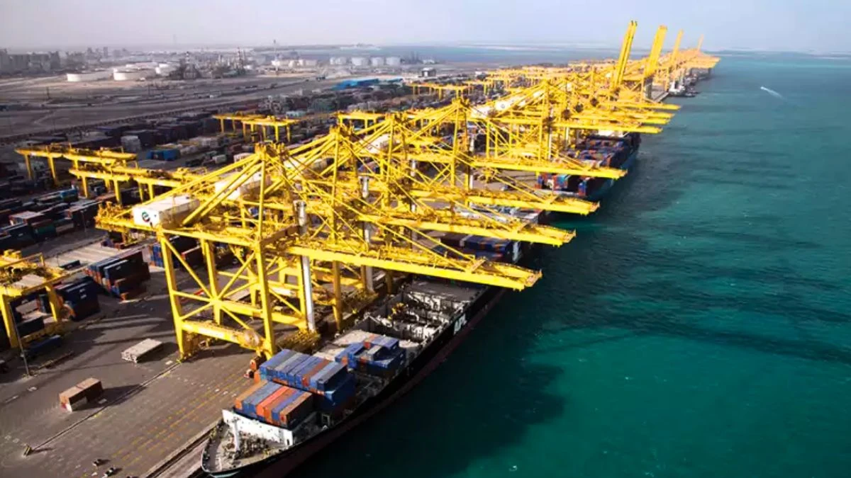 Overview of Dubai’s early development as a trading port