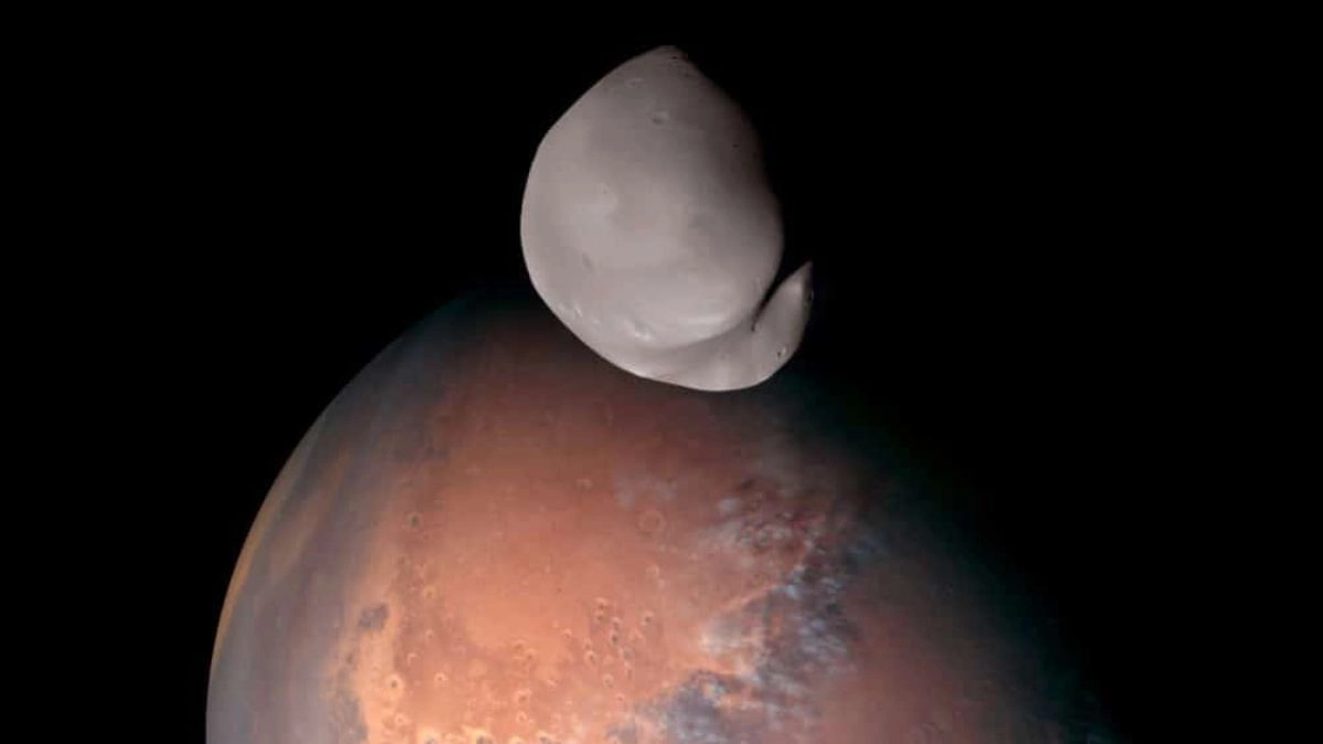 Sheikh Mohammed Shares The Pictures Of The Martian Moon Deimos