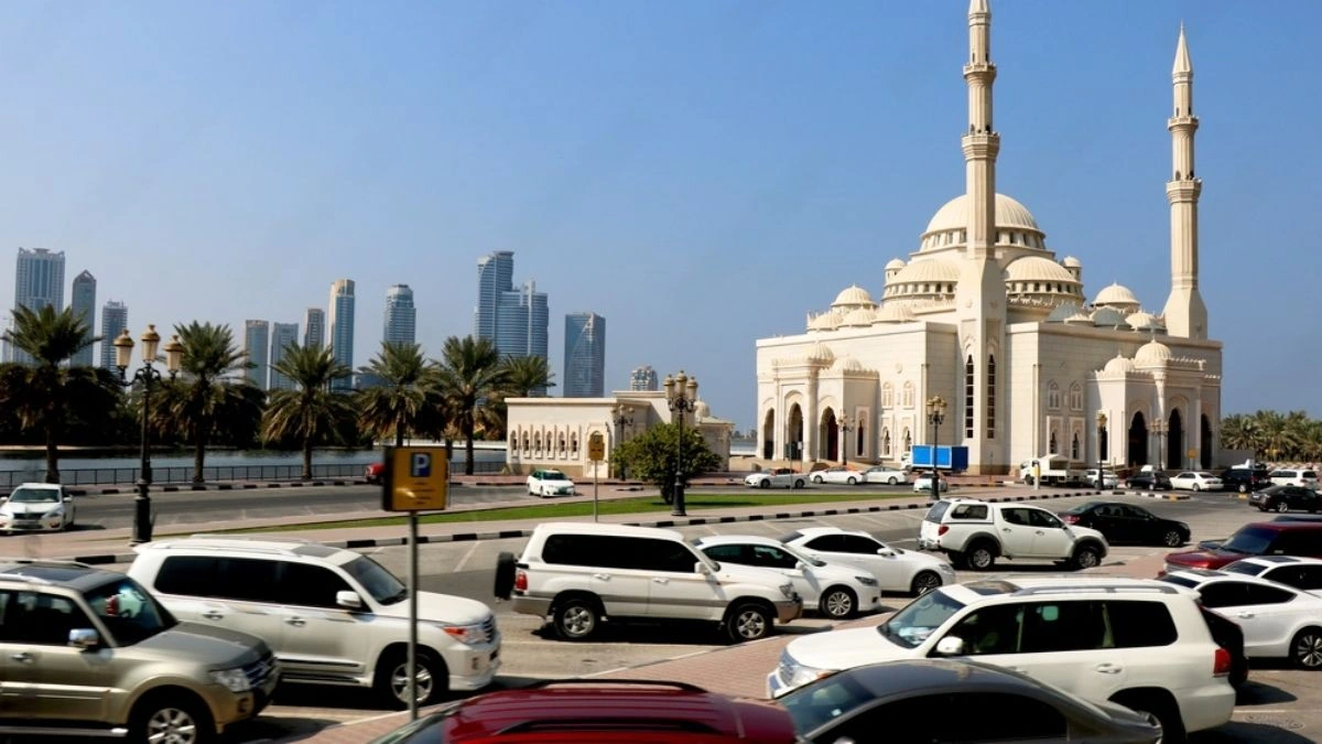 UAE Police Issues Warning Against Parking Vehicles Infront Of Mosques During Ramadan